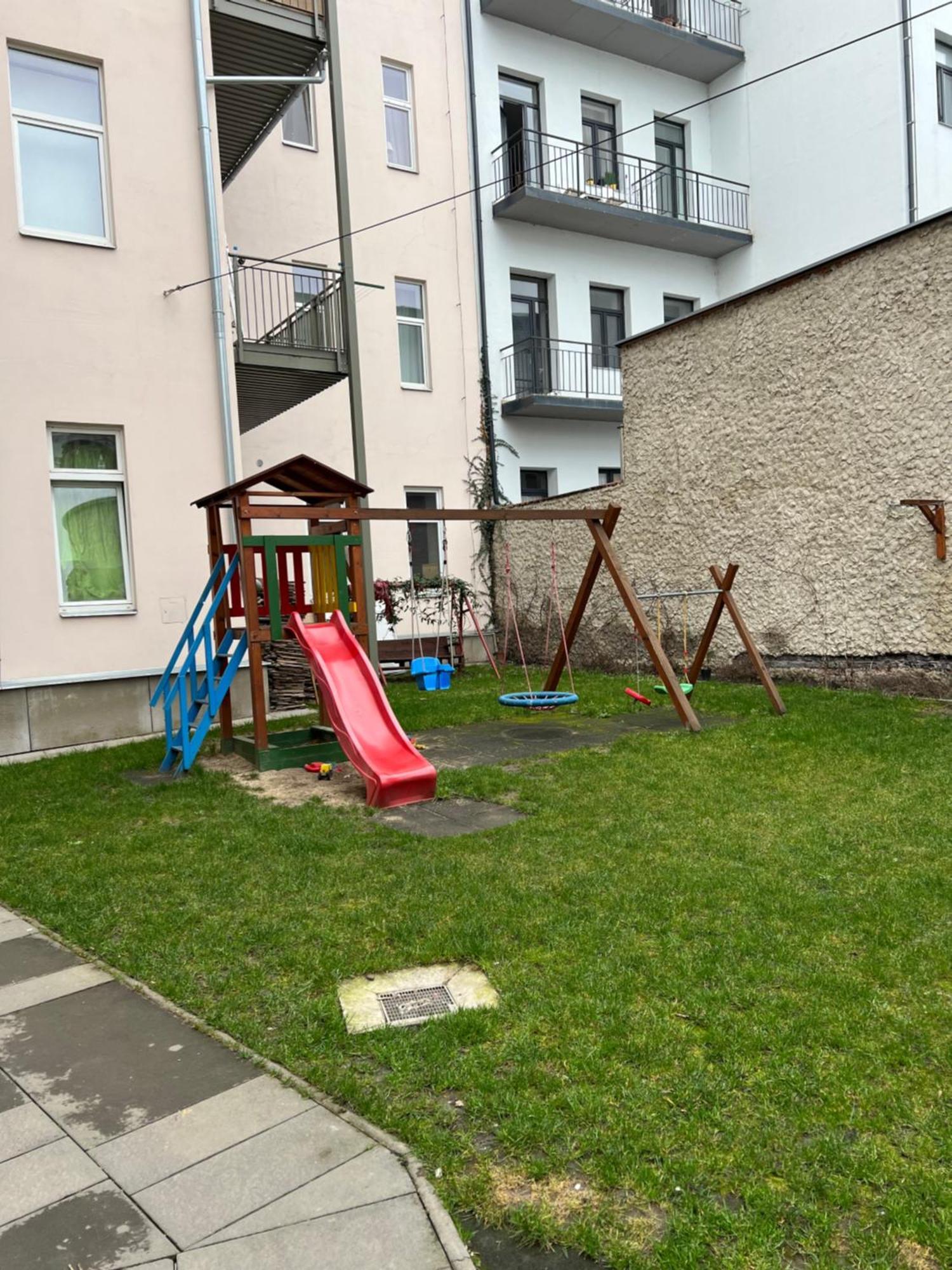 Apartment Plus Parking Brno Buitenkant foto