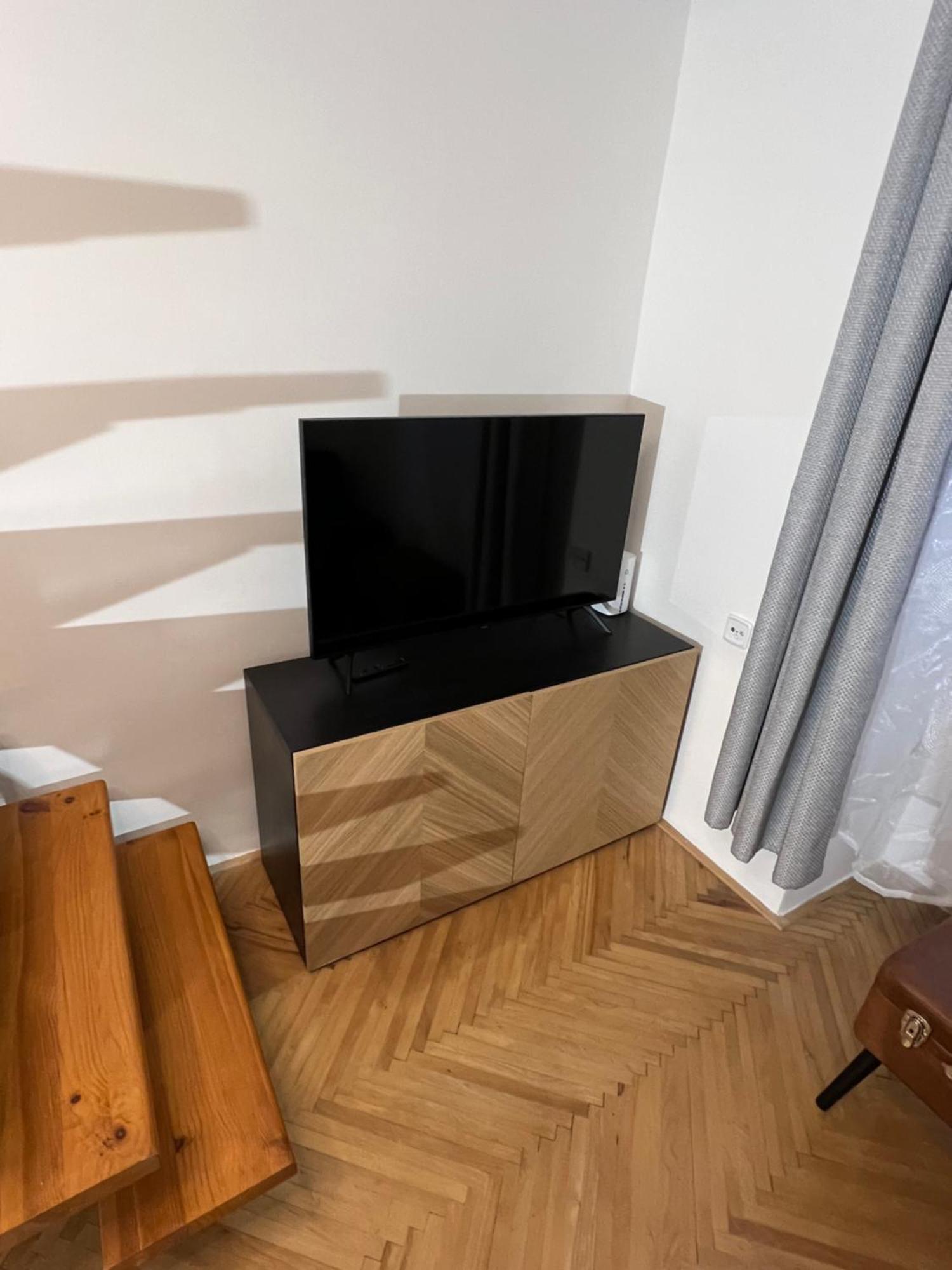 Apartment Plus Parking Brno Buitenkant foto